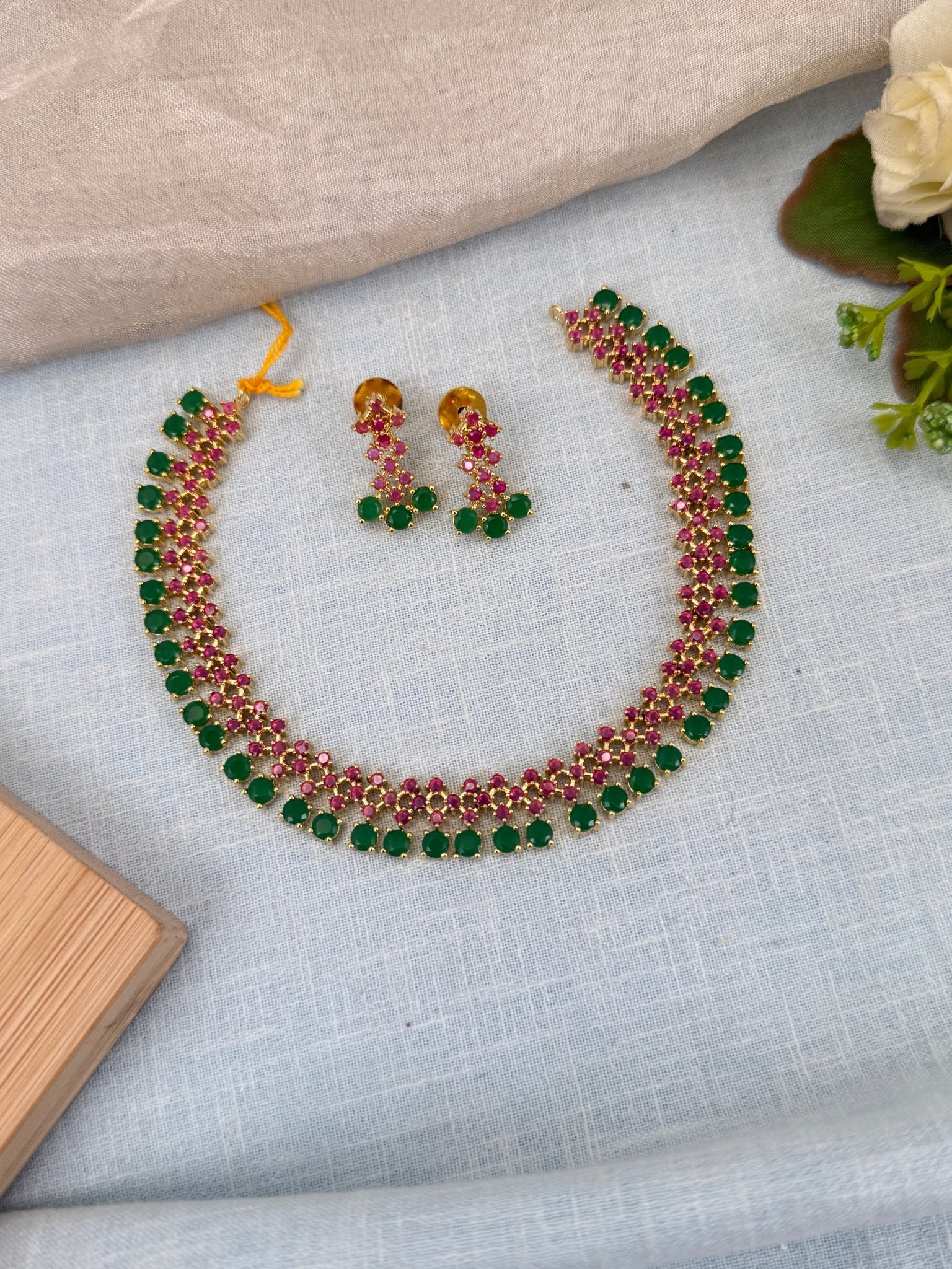 Royal Zircon Stone Short Necklace Set 569 - Mahilas
