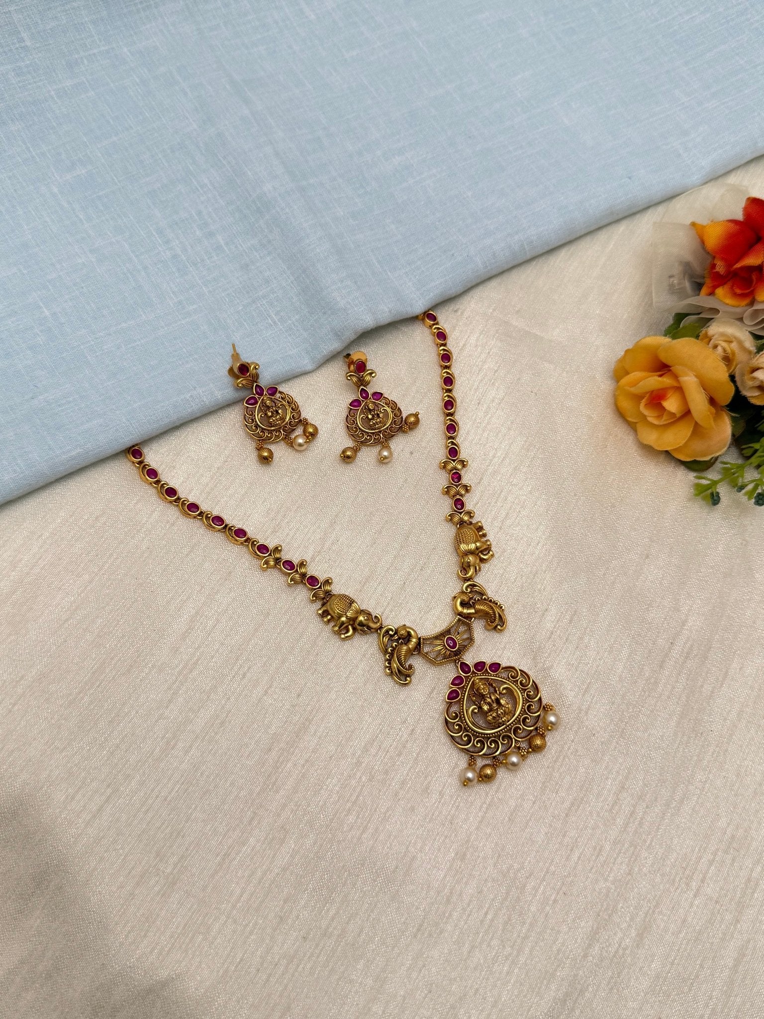 Short Antique Necklace 0712 - Mahilas
