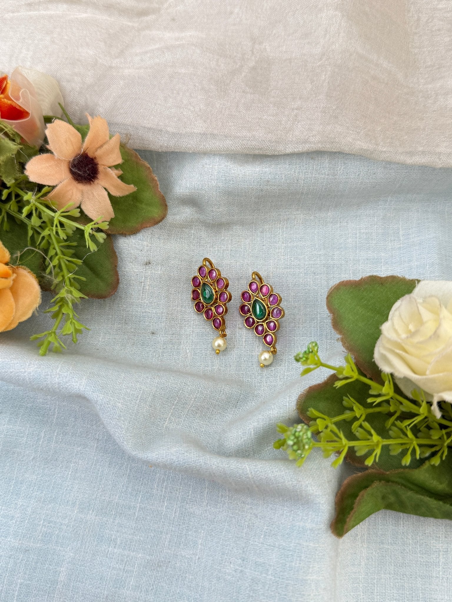 Simple Stone Antique Bugadi Earrings 2000 - Mahilas