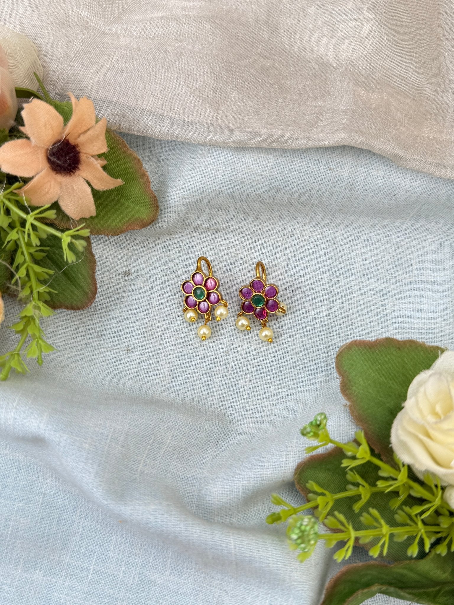 Simple Stone Antique Bugadi Earrings 2005 - Mahilas
