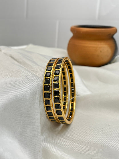 Stone Bangle - Swarna - Mahilas