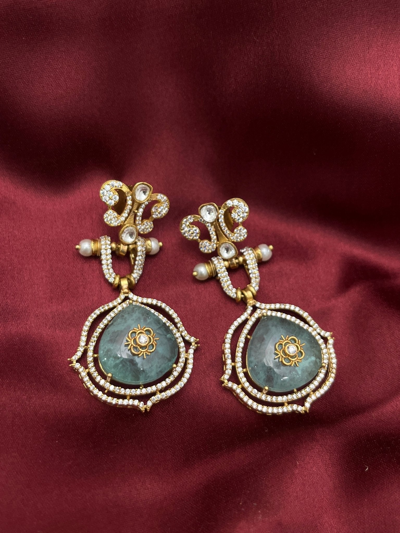 Victorian Danglers Earrings 1065 - Mahilas