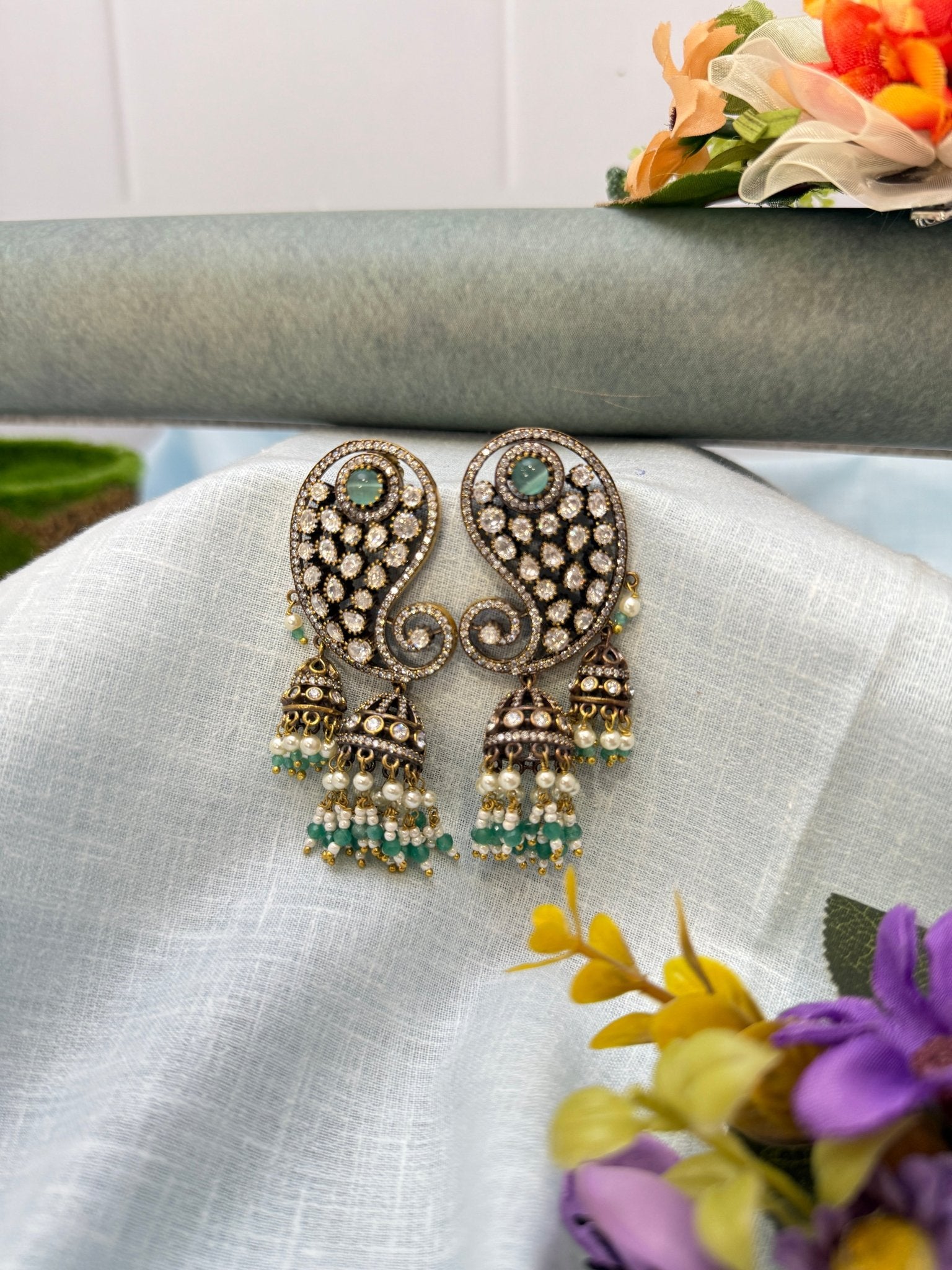 Victorian Earcuff Earrings Jhumka 1108 - Mahilas