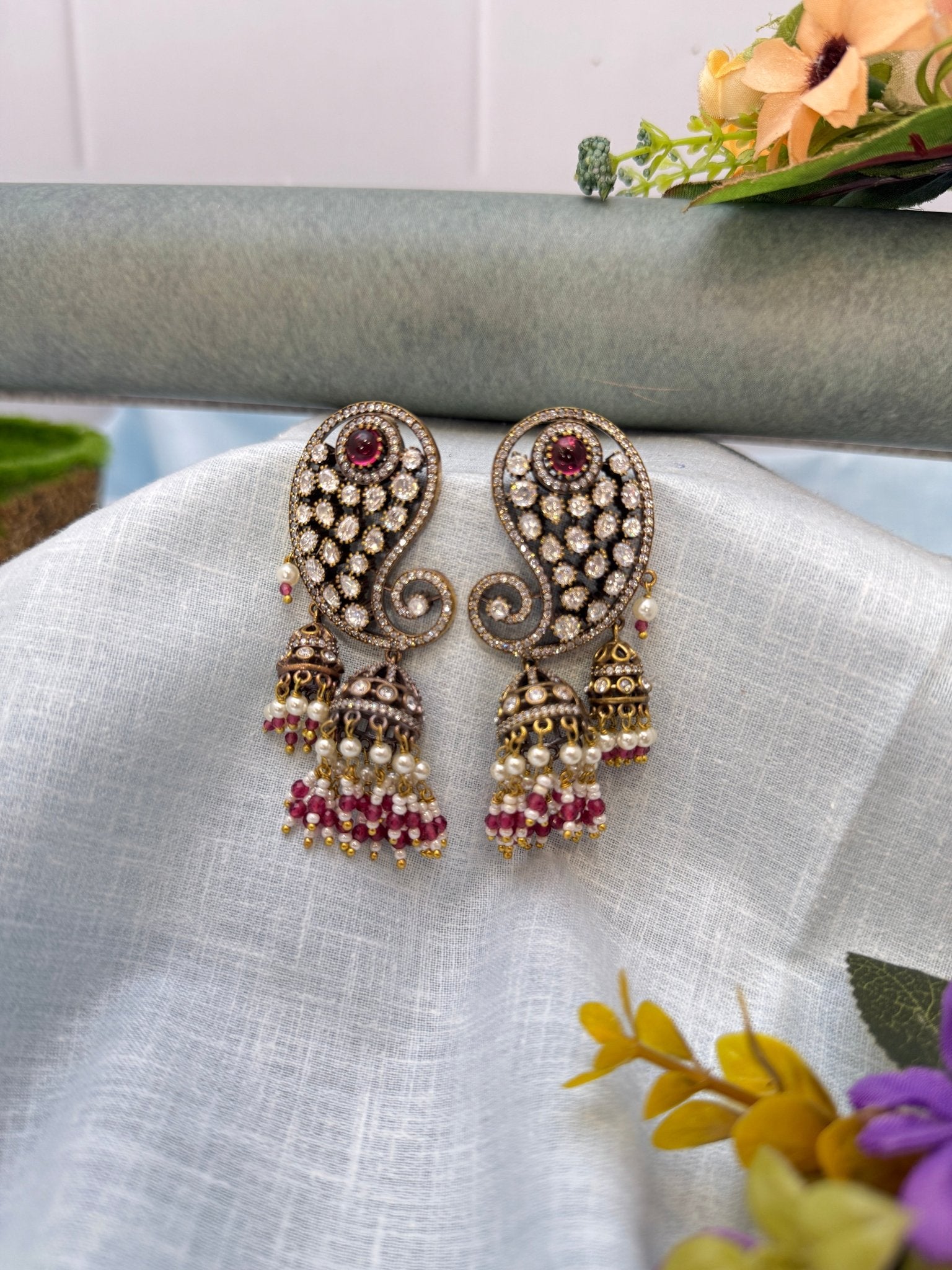 Victorian Earcuff Earrings Jhumka 1110 - Mahilas