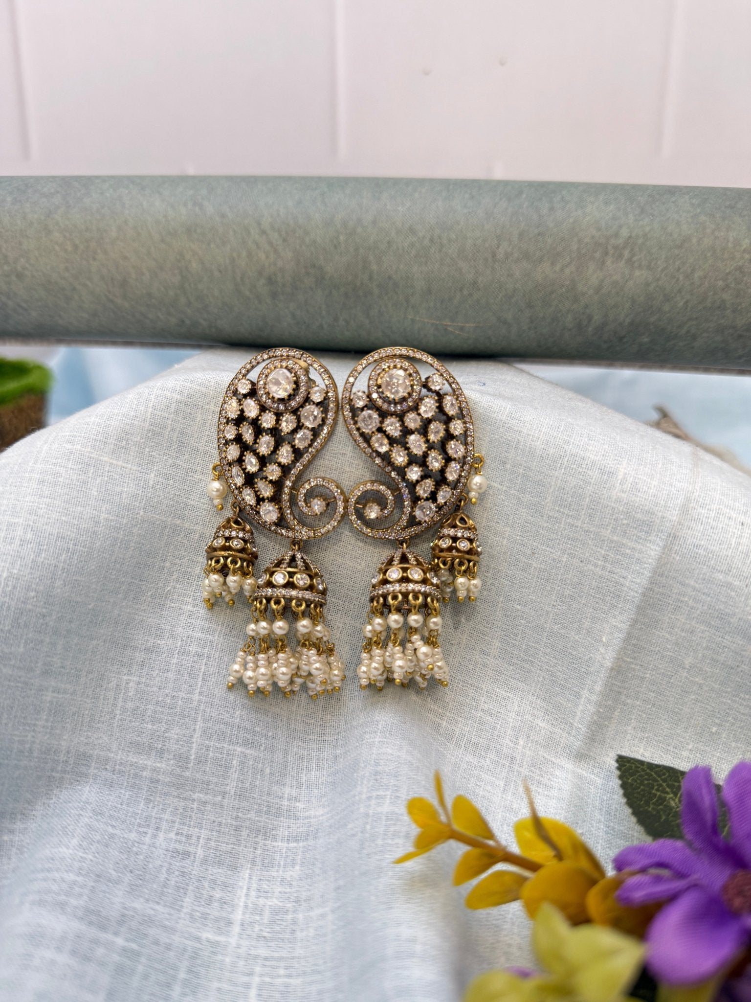 Victorian Earcuff Earrings Jhumka 1111 - Mahilas