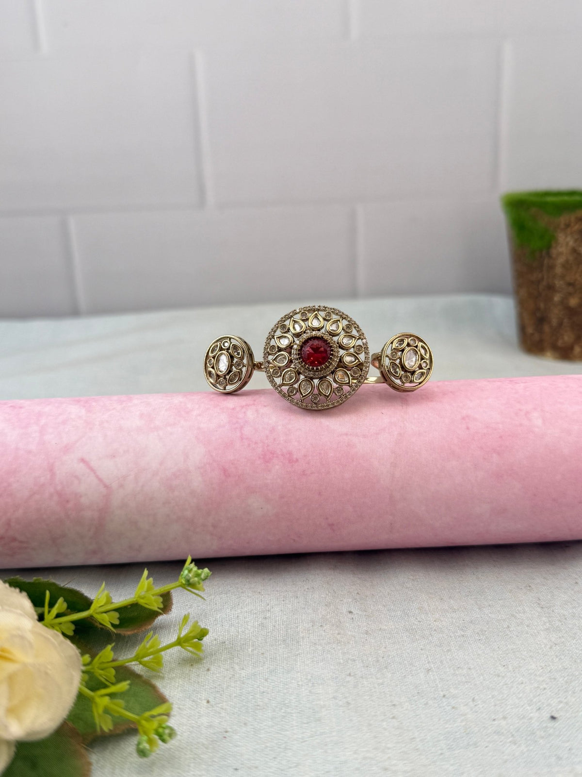 Victorian Kundan Finger Ring Cuff | F0044 - Mahilas