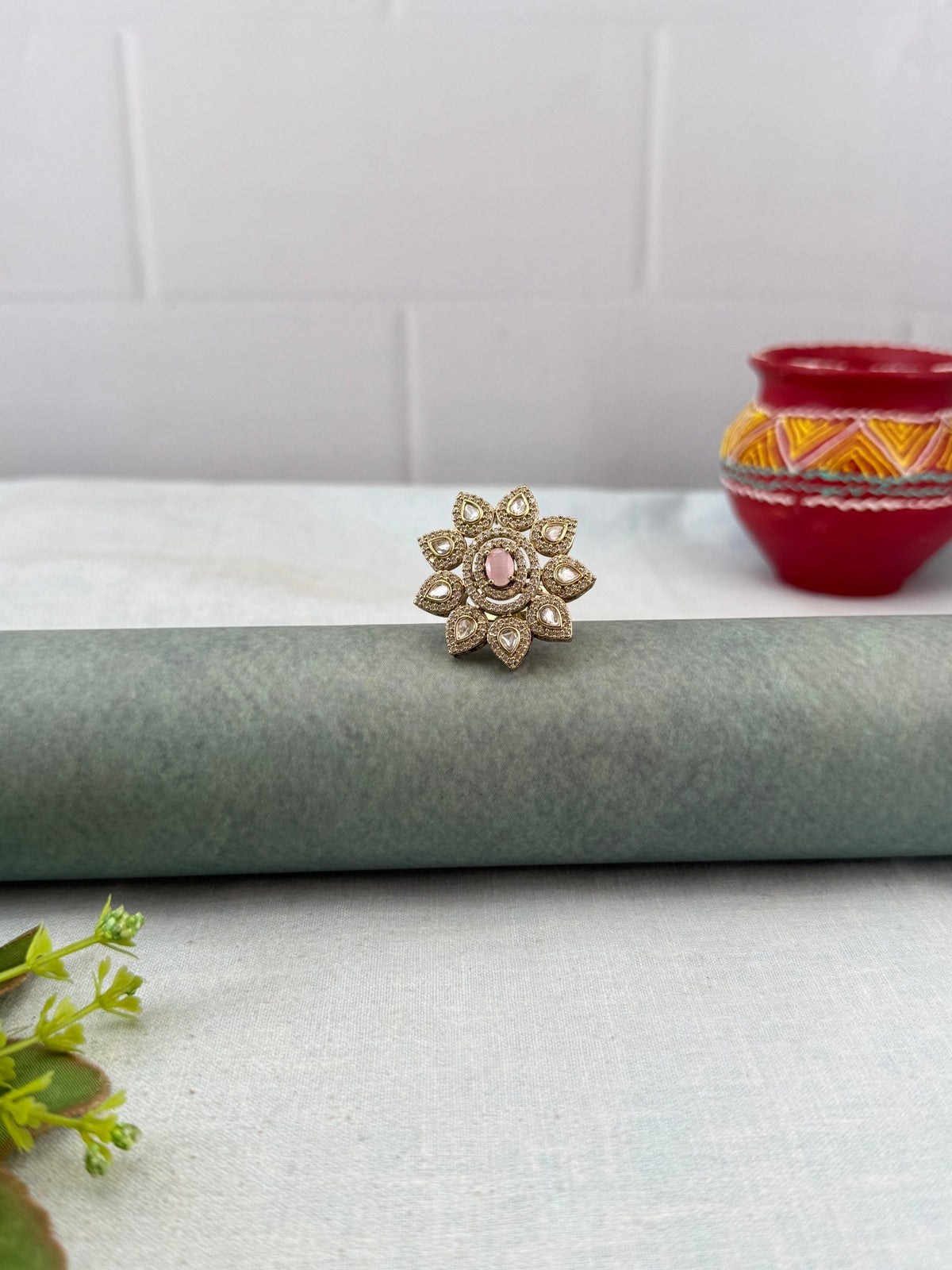 Victorian Kundan Finger Ring | F0007 - Mahilas