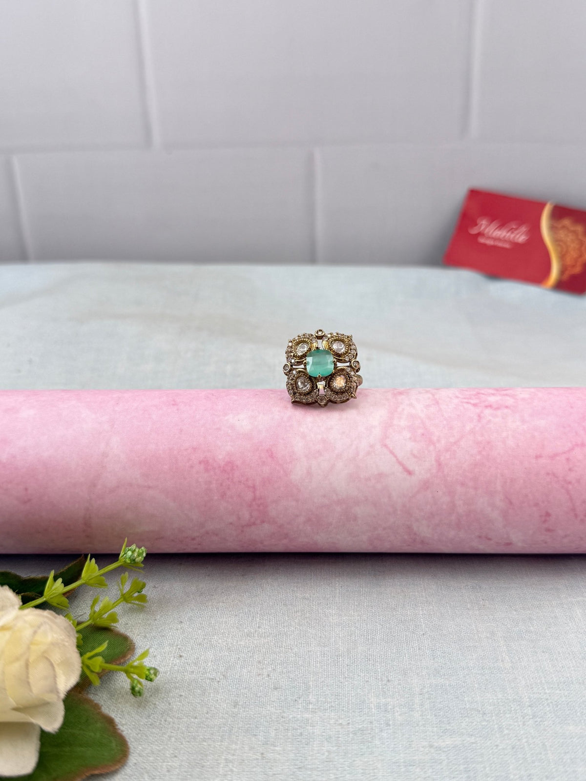 Victorian Kundan Finger Ring | F0011 - Mahilas