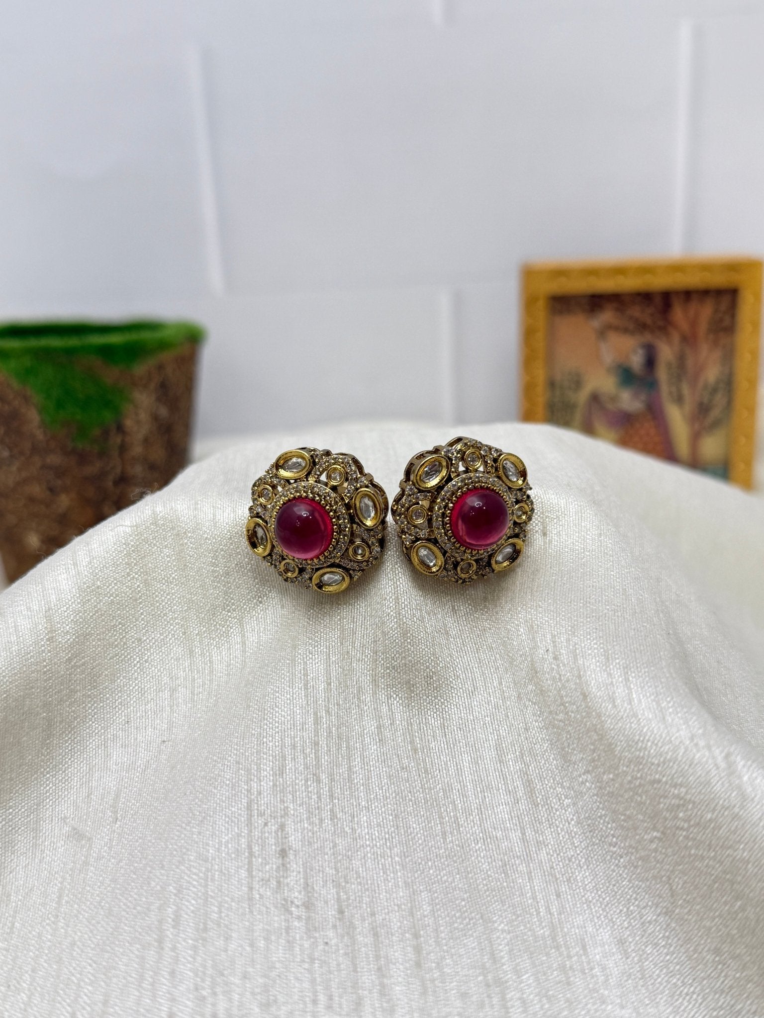 Victorian Kundan Studs 1139 - 4 Colors - Mahilas