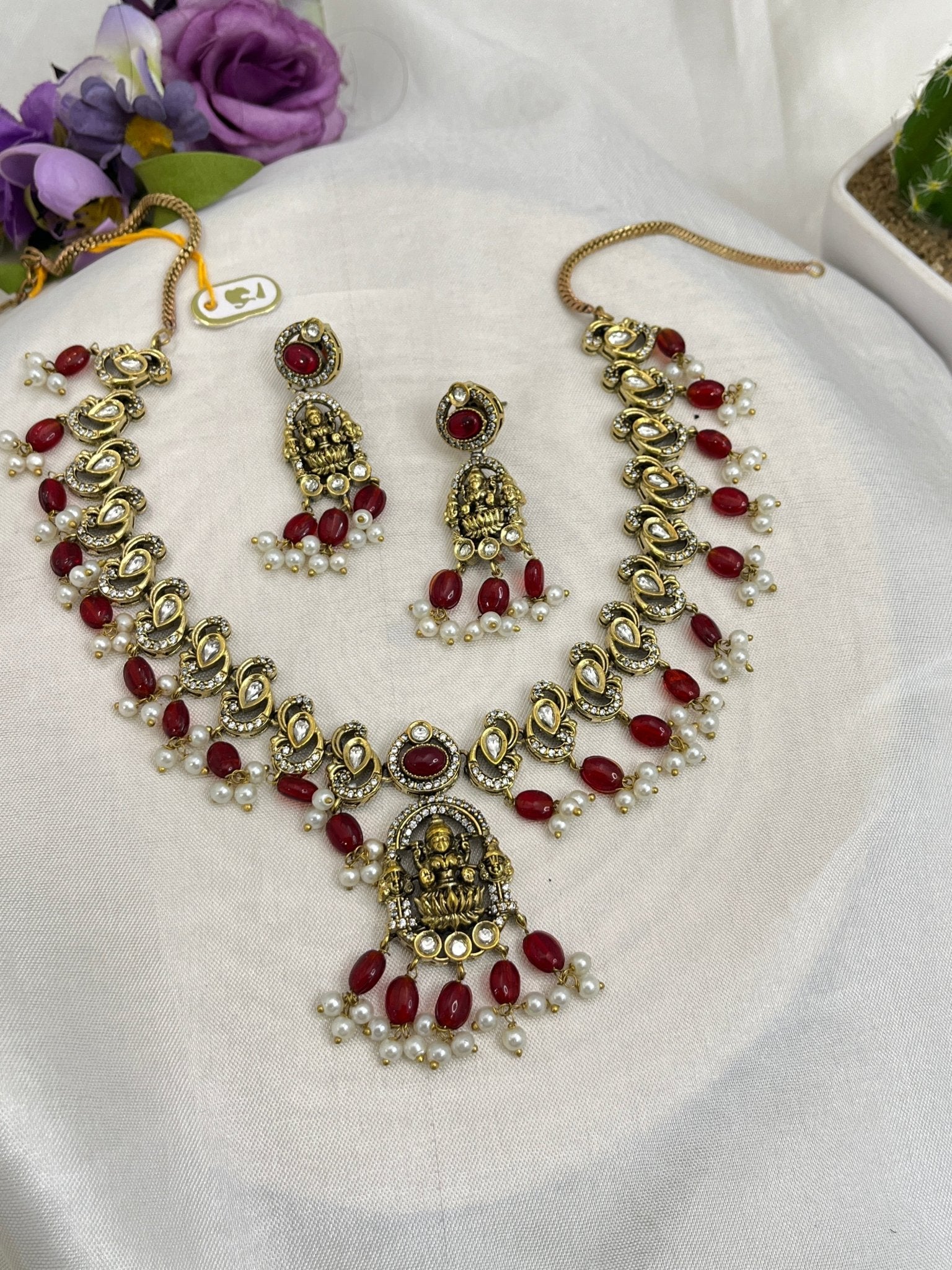 Victorian Necklace Set 108 - Mahilas