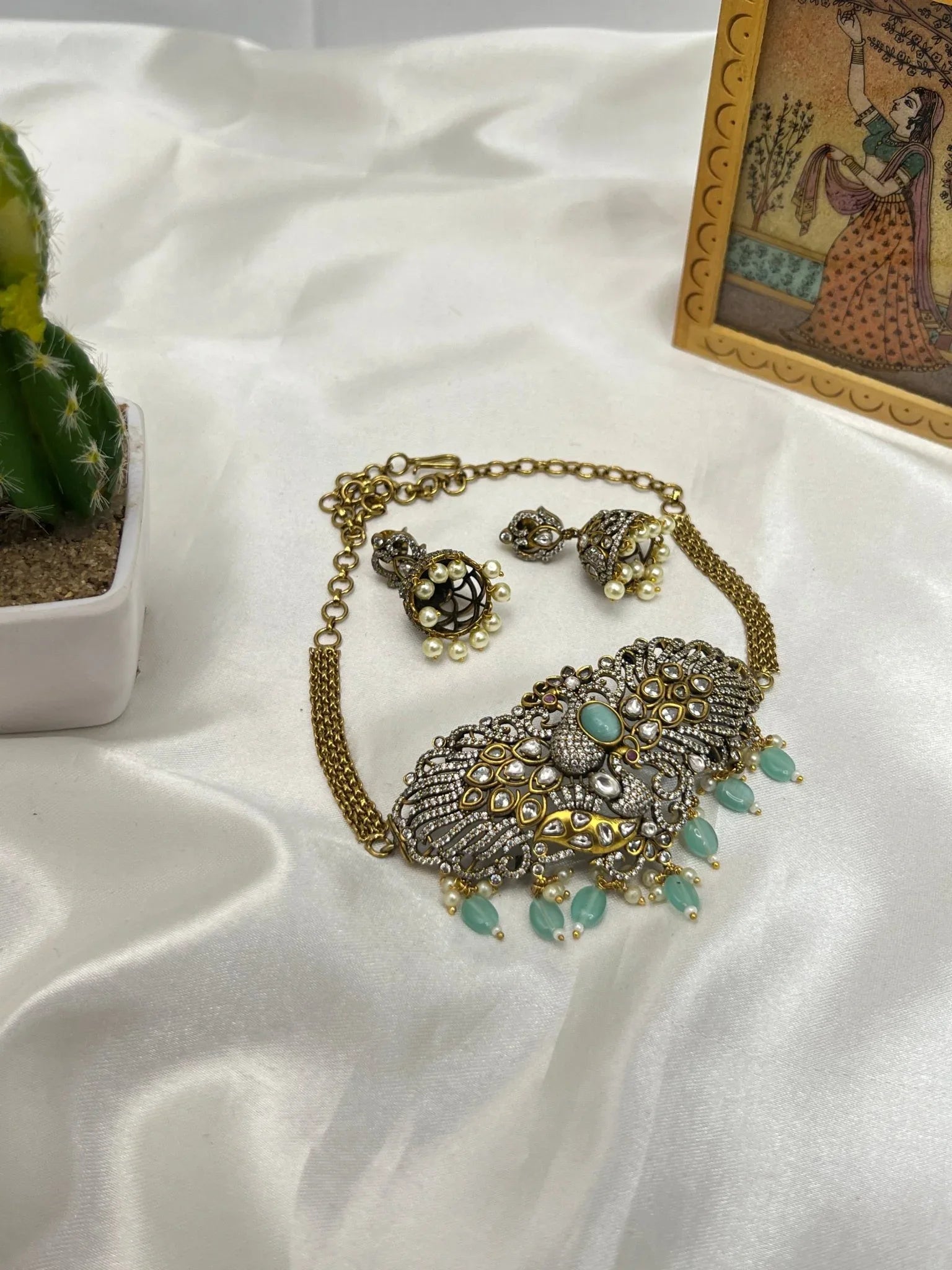 Victorian Necklace Set 126 - Mahilas
