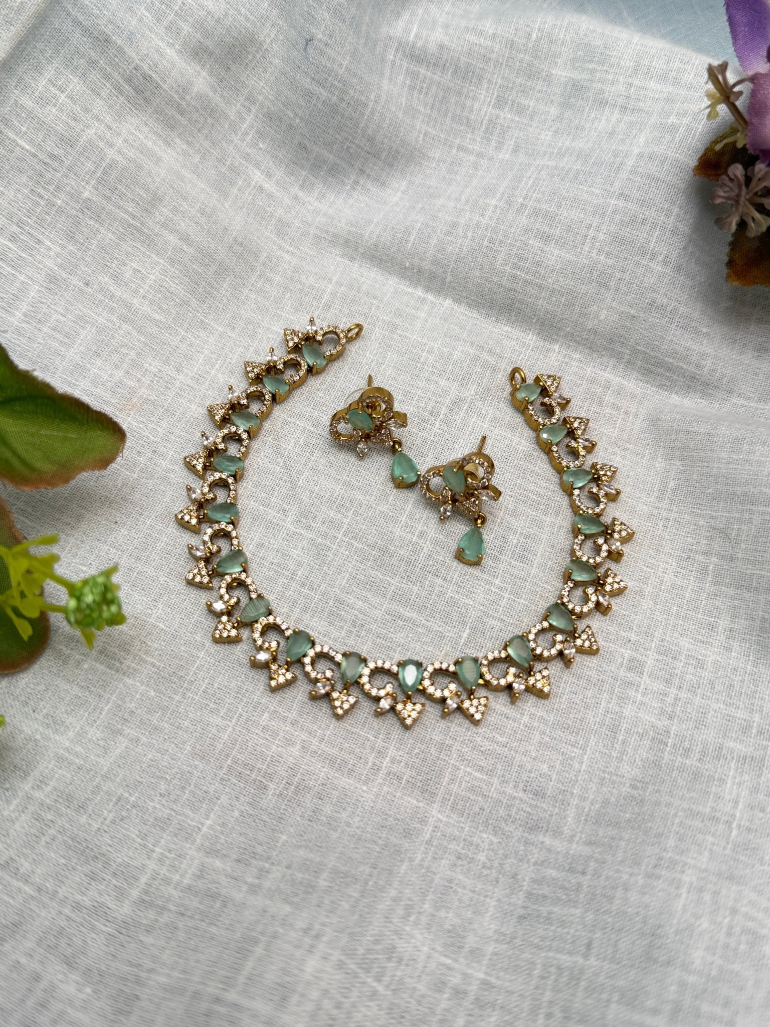 Victorian Necklace Set 249 - 5 Colors - Mahilas