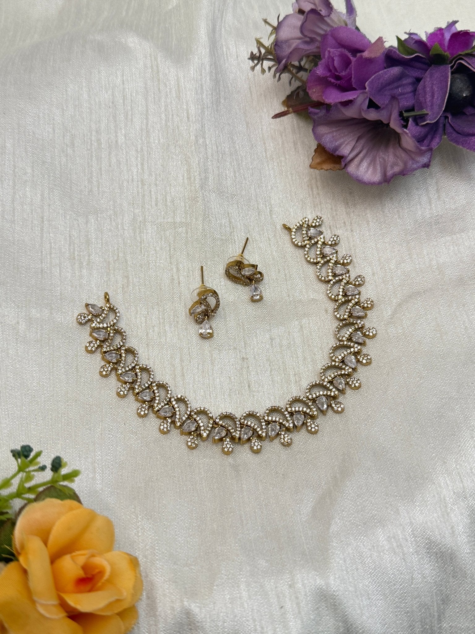 Victorian Necklace Set 252 - 5 Colors - Mahilas