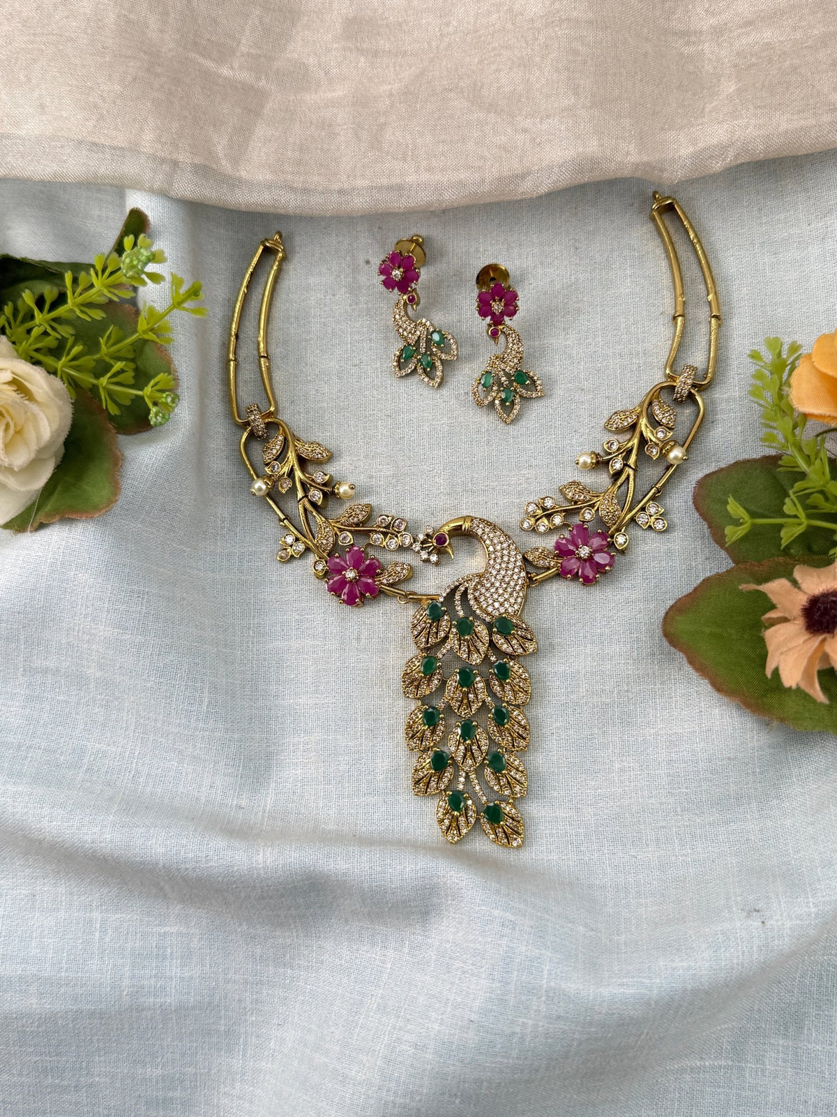 Victorian Peacock Stone Short Necklace Set | 034 - Mahilas
