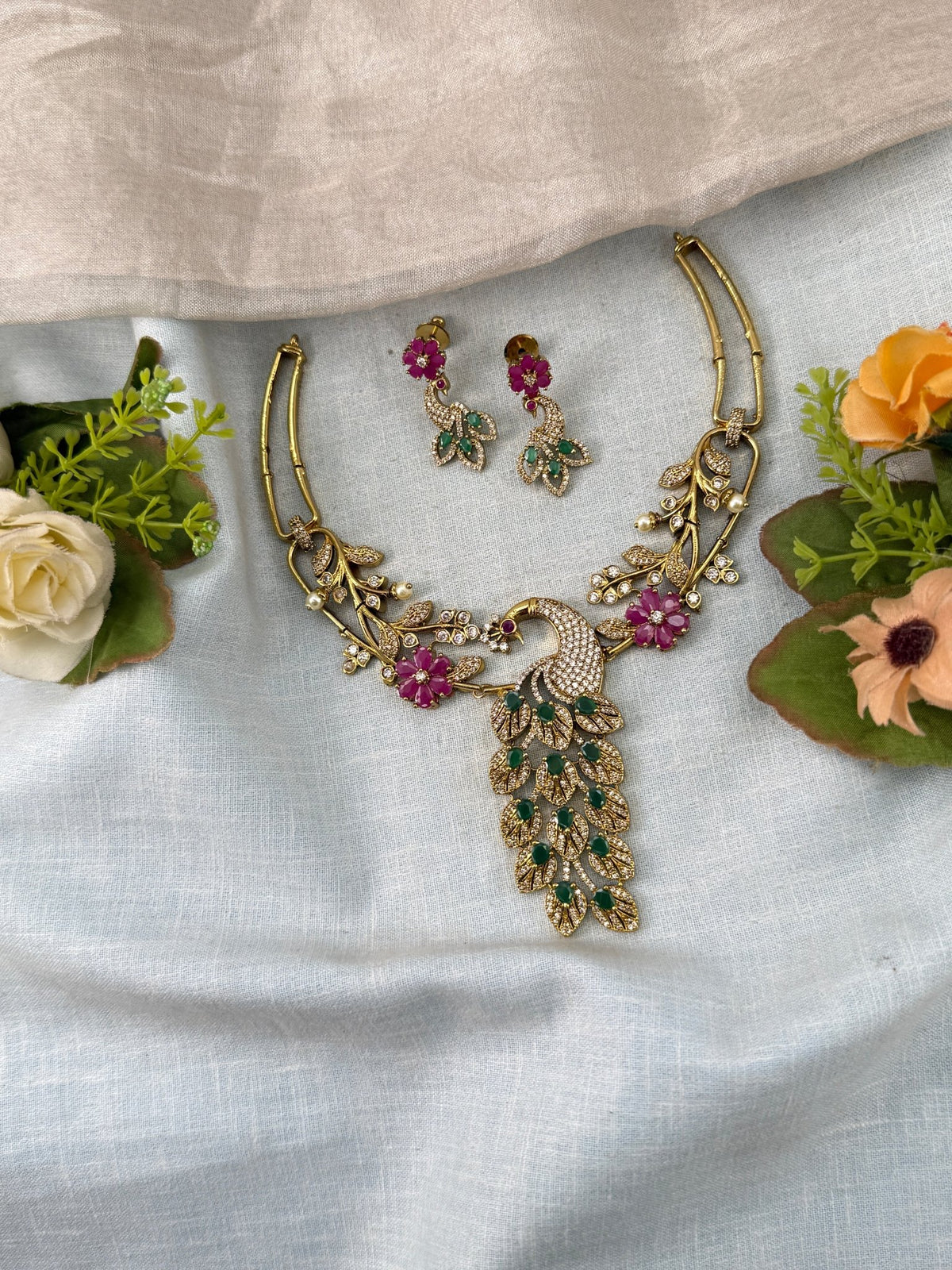 Victorian Peacock Stone Short Necklace Set | 034 - Mahilas