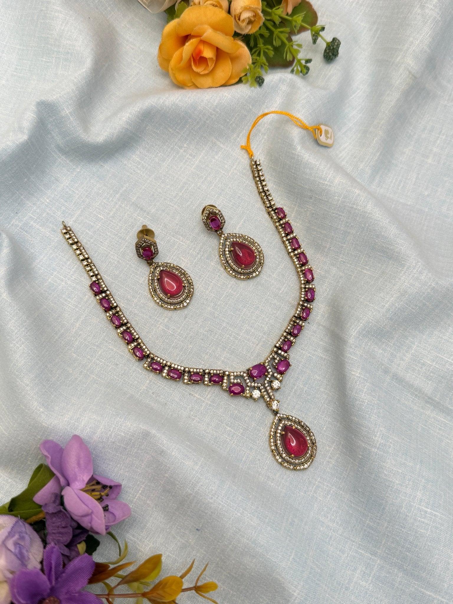 Victorian Simple Stone Necklace Set 207 - Mahilas