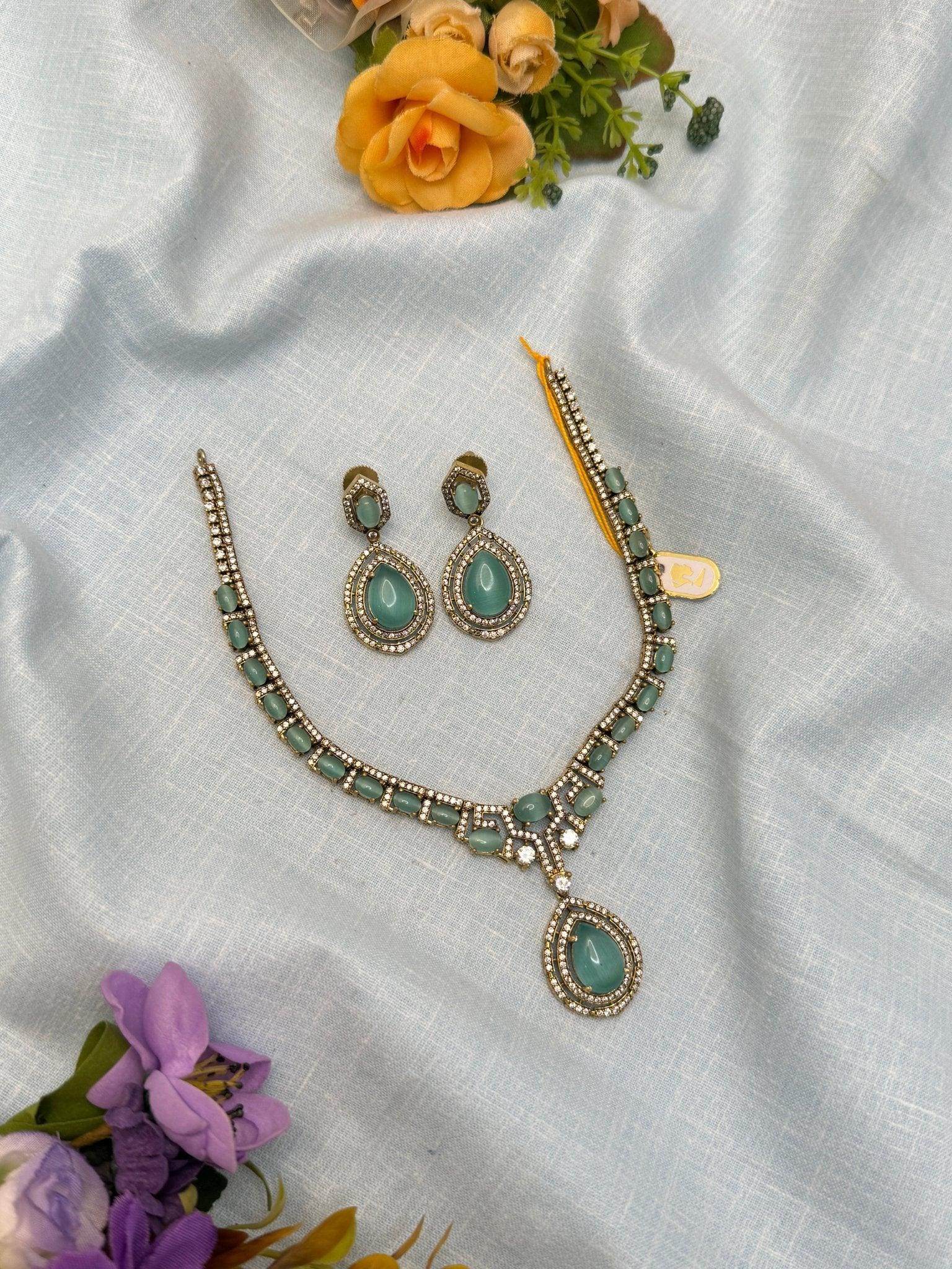 Victorian Simple Stone Necklace Set 208 - Mahilas
