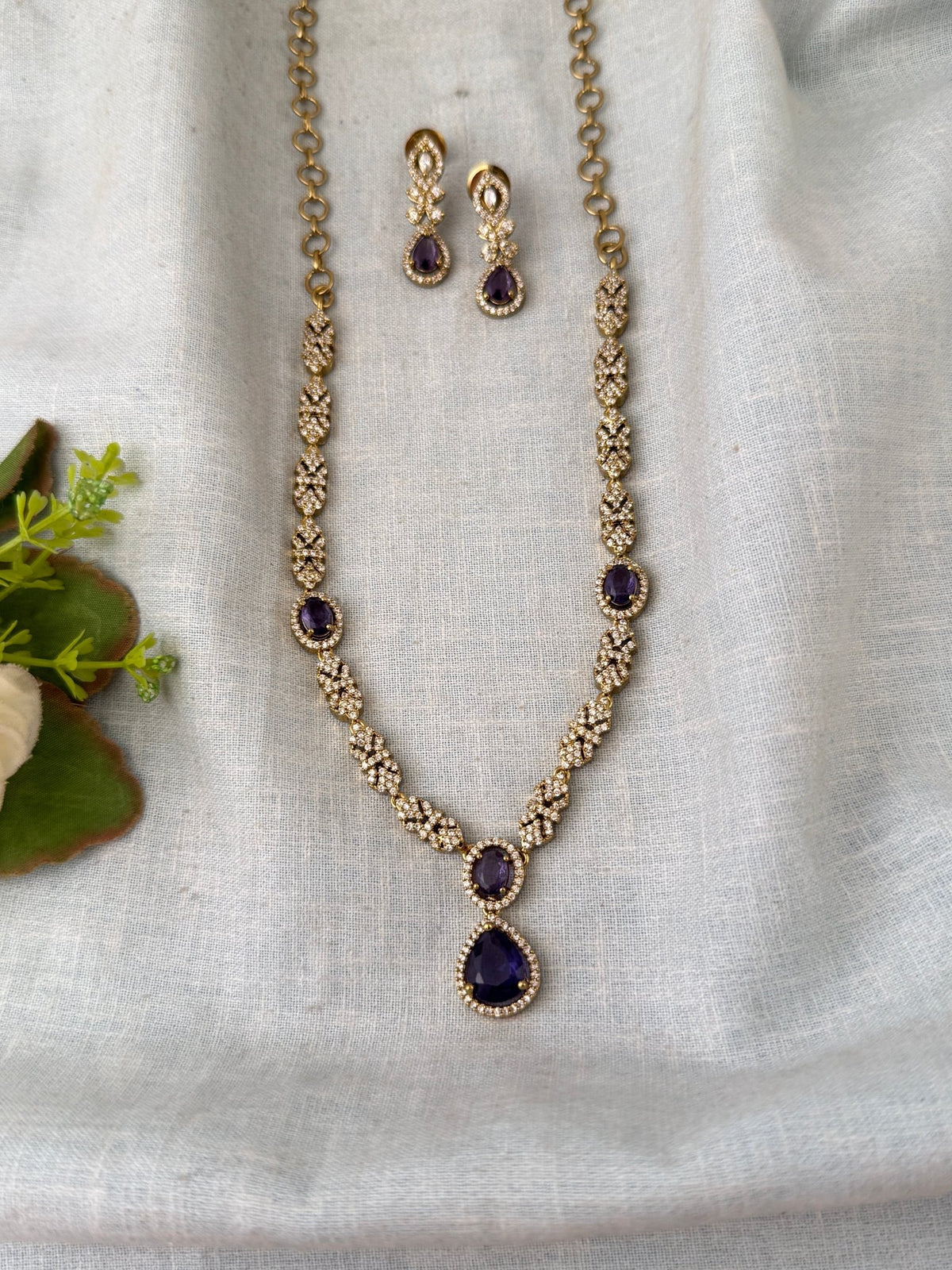 Victorian Stone Layered Necklace Short Set| N0695 - Mahilas