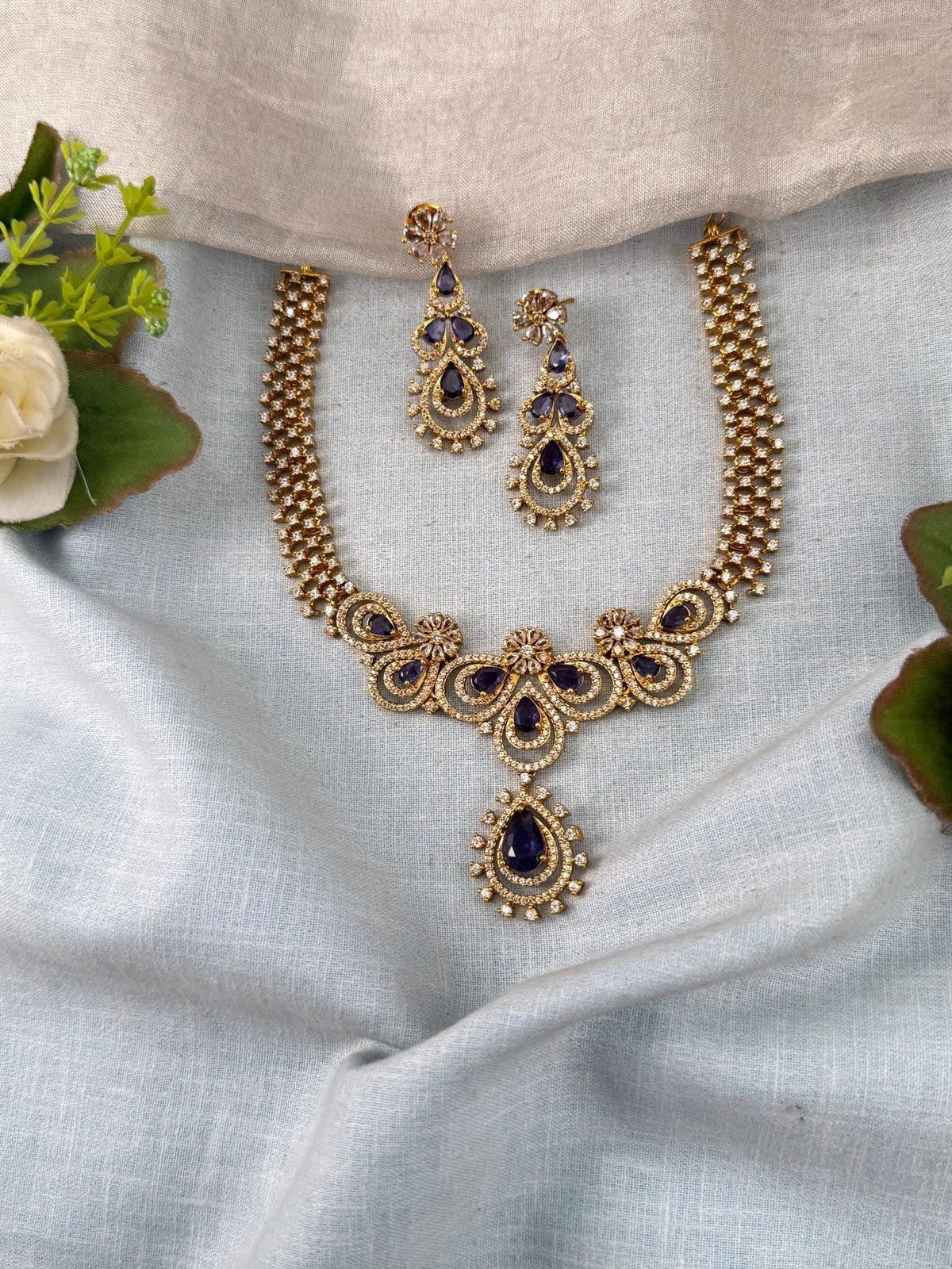 Victorian Stone Pendant Short Necklace Set | 023 - Mahilas
