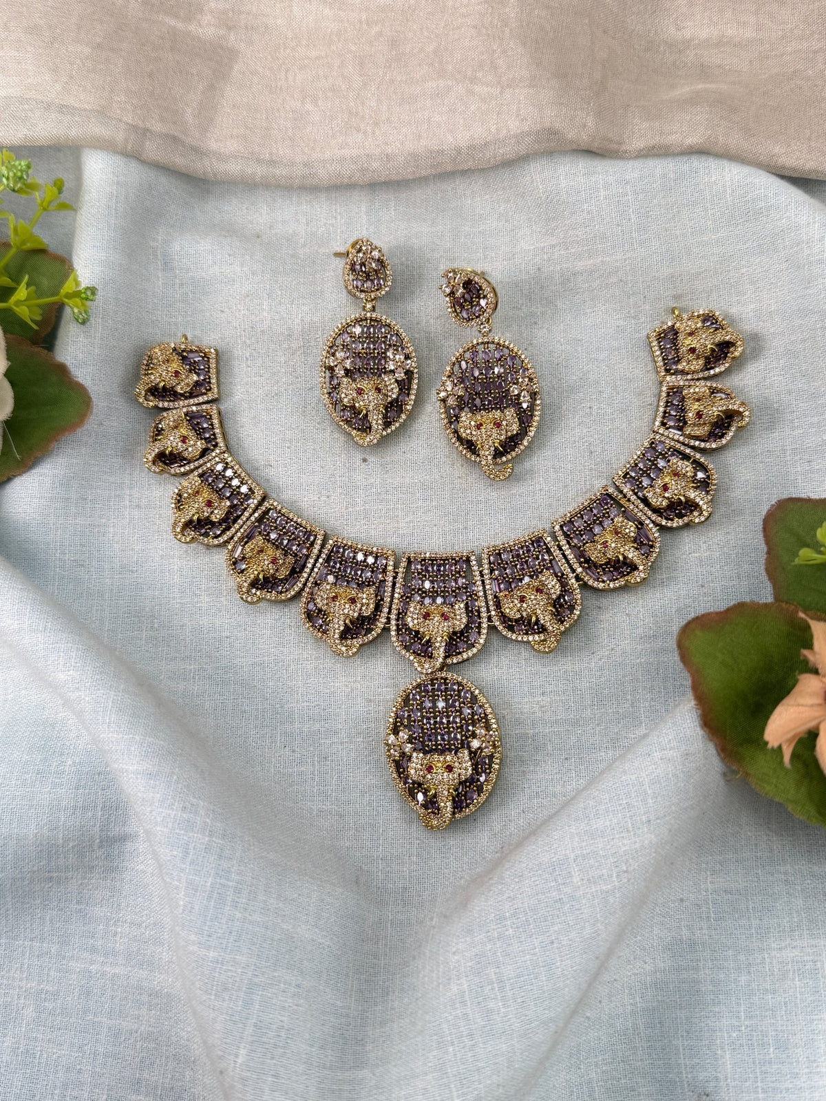 Victorian Stone Short Necklace Set | 017 - Mahilas