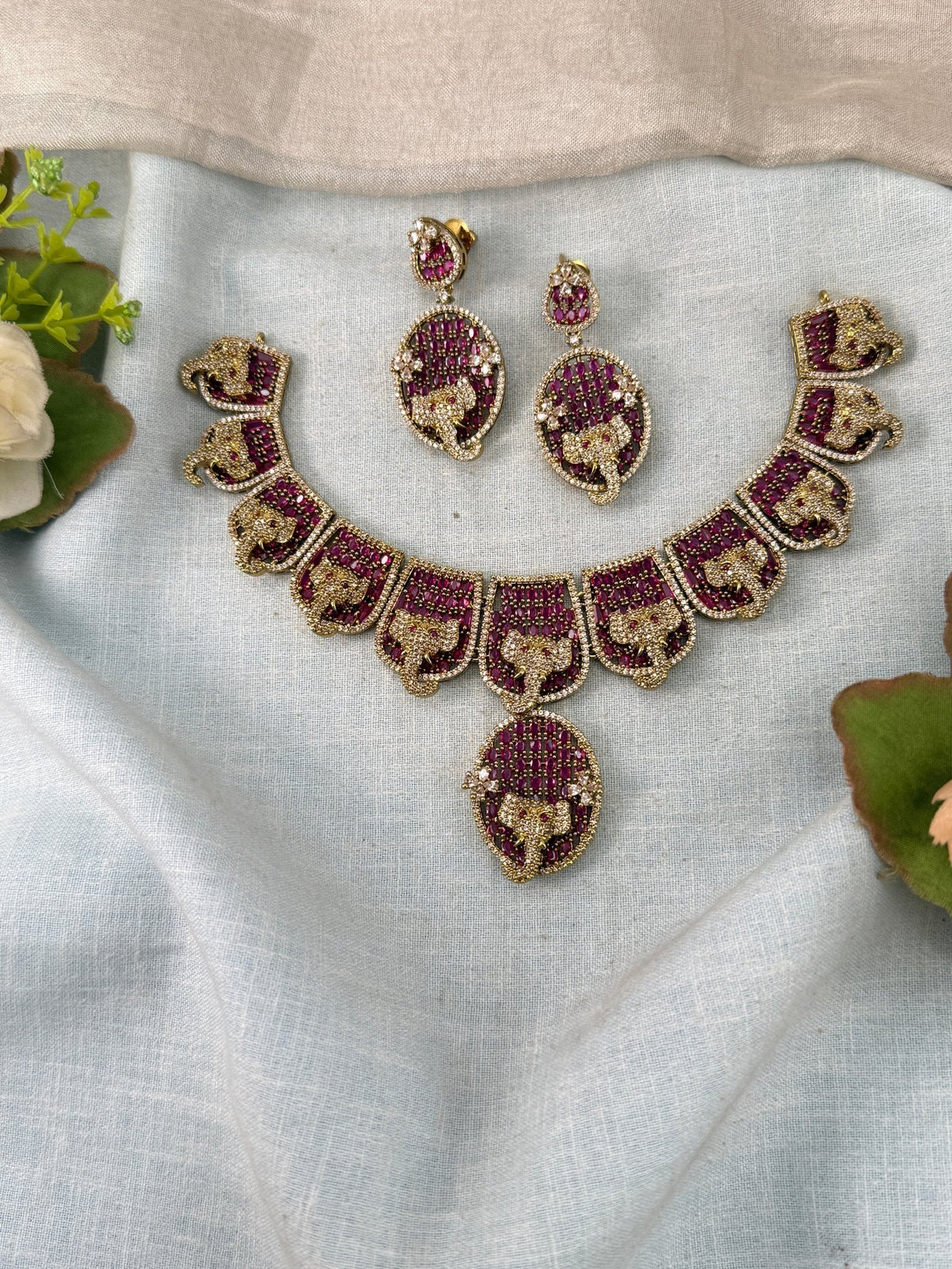 Victorian Stone Short Necklace Set | 018 - Mahilas