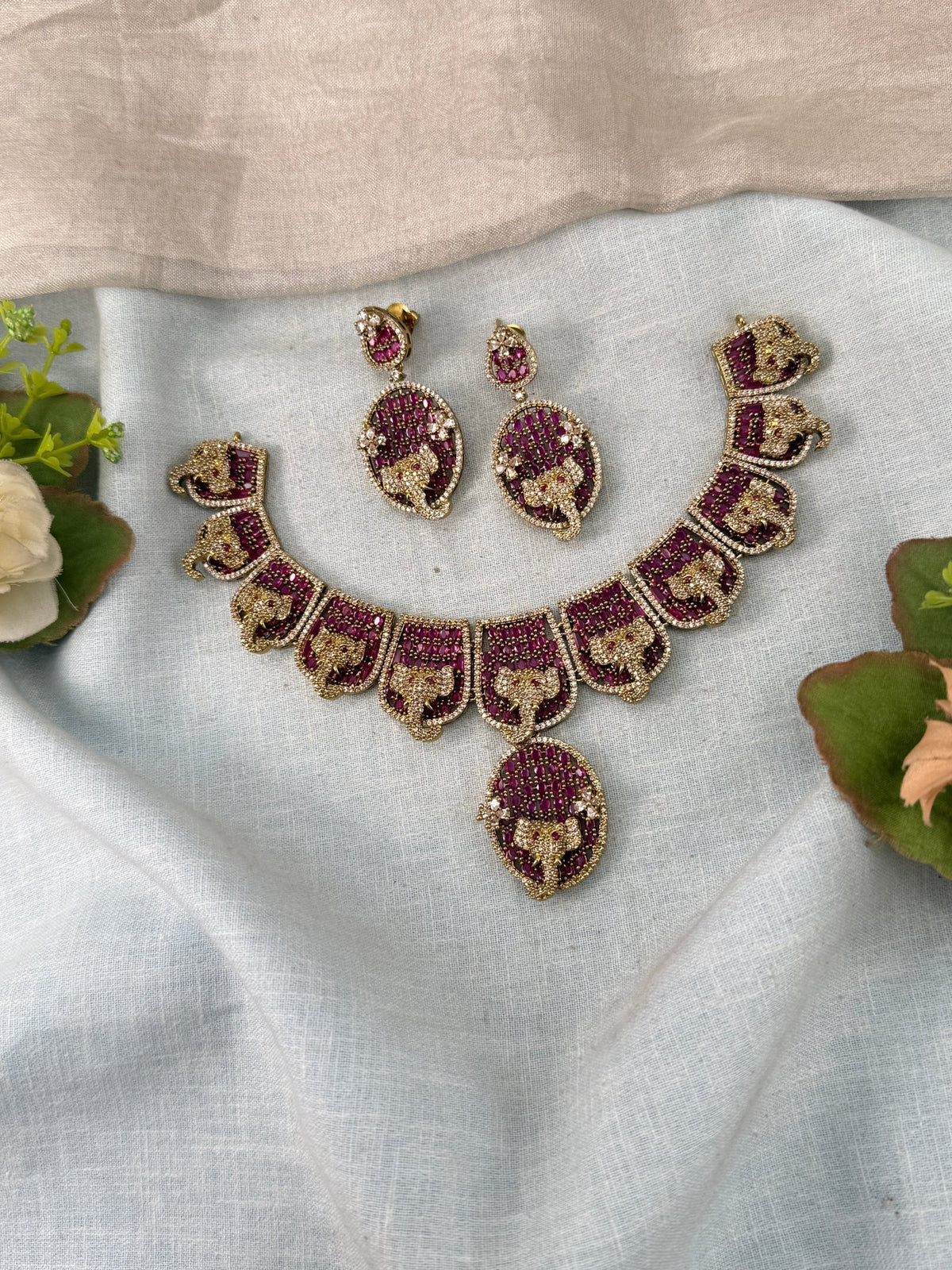 Victorian Stone Short Necklace Set | 018 - Mahilas