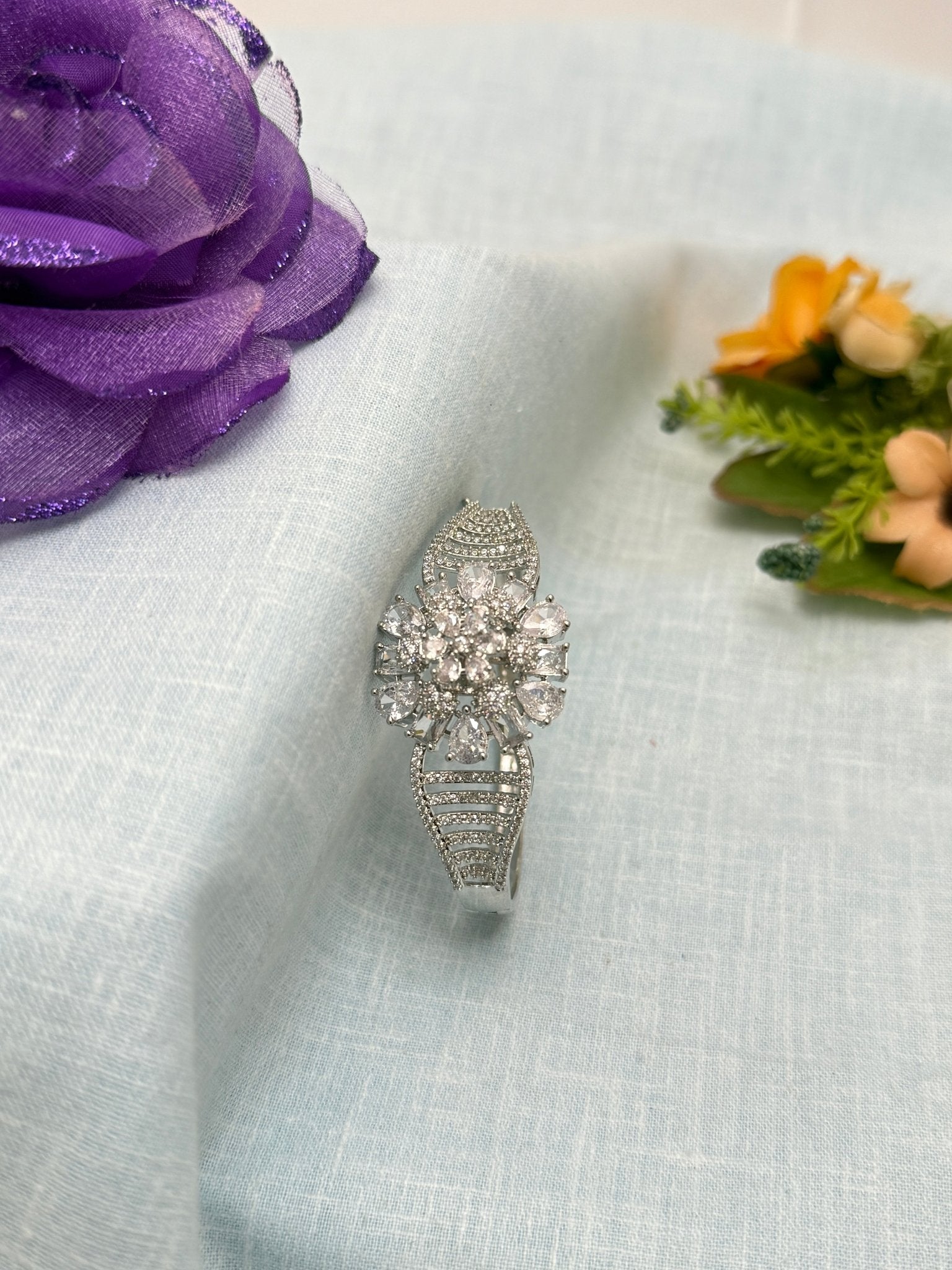 White Stone Bracelet 6930 - Mahilas