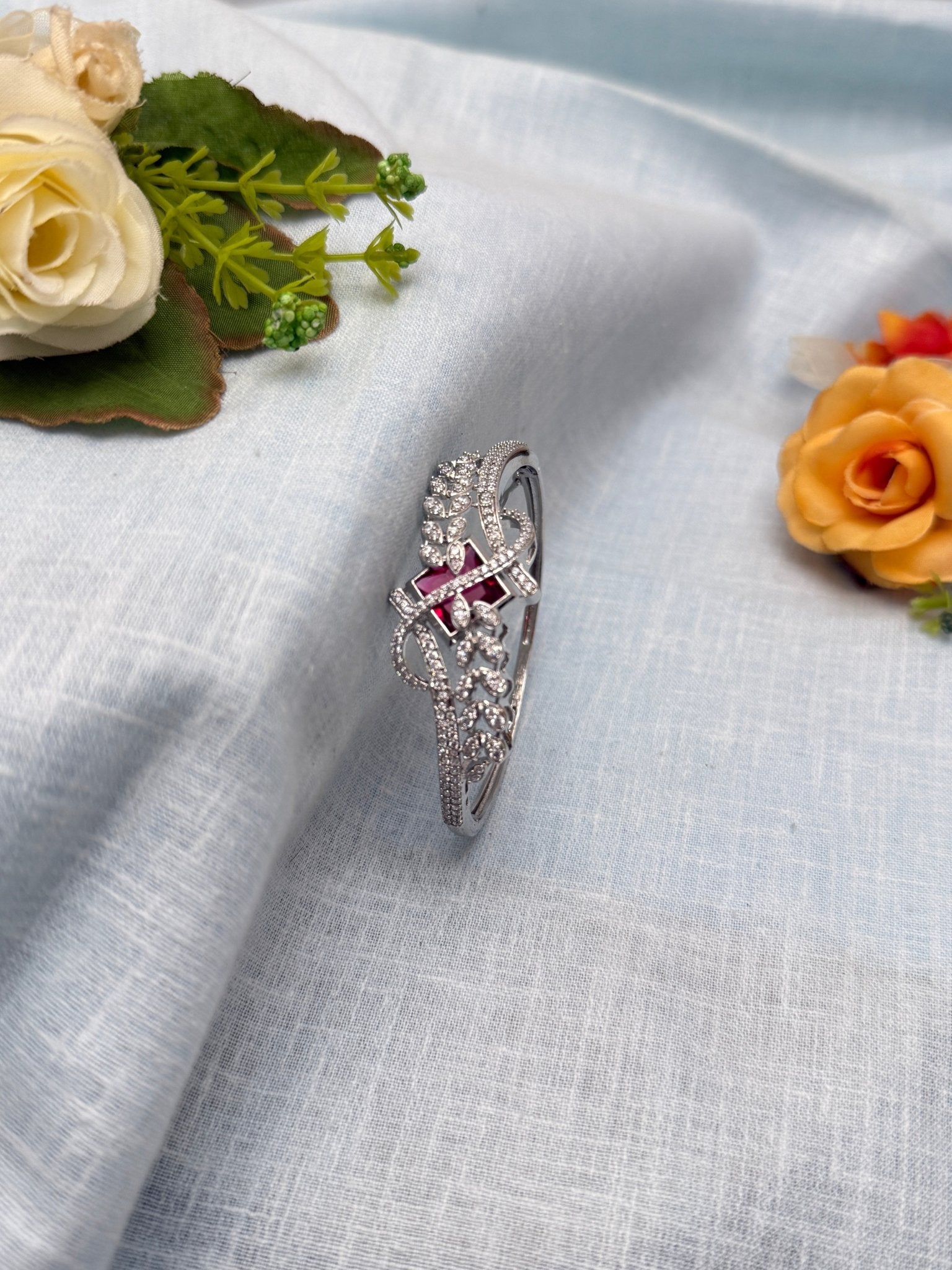 White Stone Bracelete 7030 - Mahilas